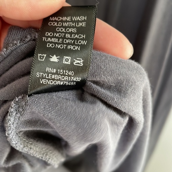 Buckle Keyhole Tank - Picture 8 of 8